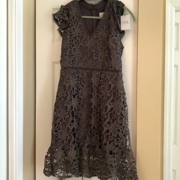 NWT J.O.A. grey lace dress- just one answer size large woman’s dress cap sleeve - Picture 2 of 10